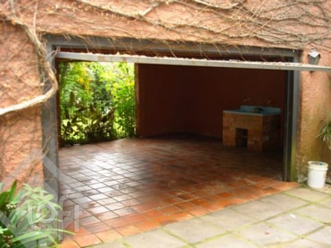 Image 16 - 230786